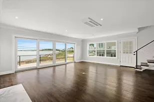 153 Edgewater Dr, Quincy, MA 02179 - Photo 9