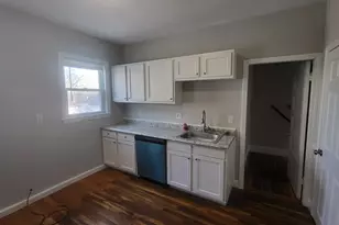 186 Pine St, Lowell, MA 01851 - Photo 5