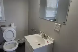 186 Pine St, Lowell, MA 01851 - Photo 9