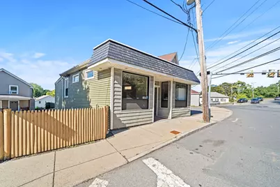 182 Myrtle St, Lynn, MA 01905 - Photo 3
