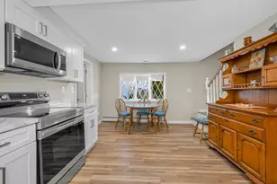 86 Donohue Rd, Dracut, MA 01826 - Photo 9