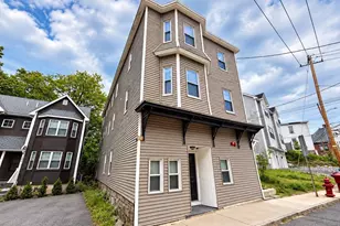 688 Lawrence St, Lowell, MA 01852 - Photo 7
