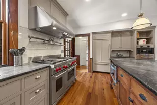 378 Massachusetts 6A, Yarmouth, MA 02675 - Photo 19