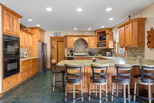 234 Highland Ave, Leominster, MA 01453 - Photo 7