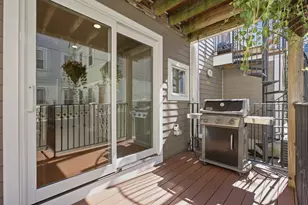 126 Elm St, Boston, MA 02129 - Photo 13