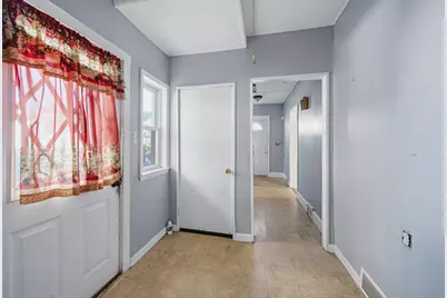 56 Read St, Lowell, MA 01850 - Photo 17