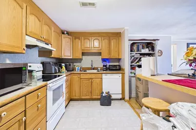 352 Neponset St #L, Canton, MA 02021 - Photo 5