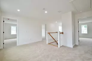 215A Crownshield, Uxbridge, MA 01569 - Photo 17