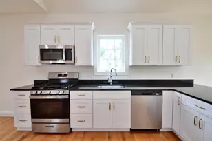 215A Crownshield, Uxbridge, MA 01569 - Photo 7