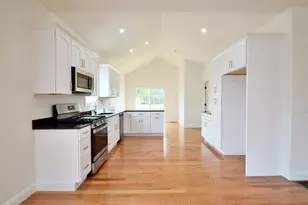 215A Crownshield, Uxbridge, MA 01569 - Photo 3