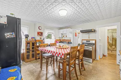 21 Williams St., Ware, MA 01082 - Photo 3