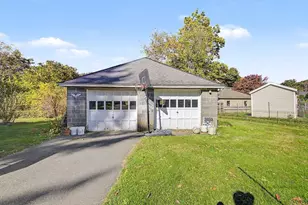 21 Williams St, Ware, MA 01082 - Photo 29