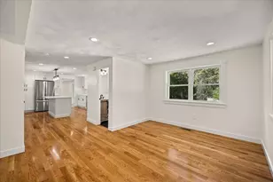 258 Poquanticut Ave, Easton, MA 02356 - Photo 13