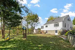 11 Barker St, Danvers, MA 01923 - Photo 3