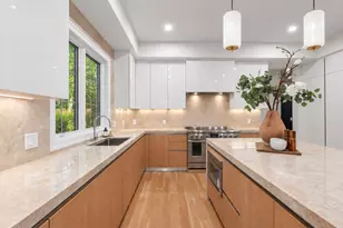 11 Amy Cir, Newton, MA 02468 - Photo 5