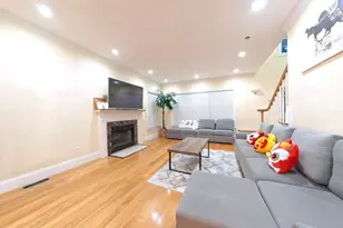 33 Woodland Ave, Saugus, MA 01906 - Photo 5