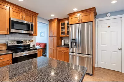 93 Oakland Avenue, Seekonk, MA 02771 - Photo 3