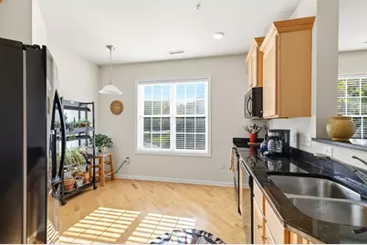 422 John Mahar Hwy #109, Braintree, MA 02184 - Photo 9