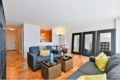 2 Hawthorne Pl #14L, Boston, MA 02114 - Photo 3