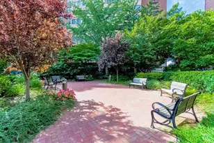 2 Hawthorne Pl, Boston, MA 02114 - Photo 15