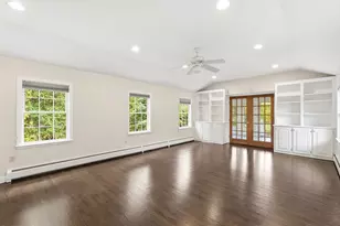 9 Eclipse Ave, Chelmsford, MA 01824 - Photo 5