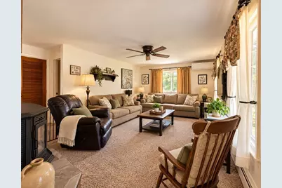 22 Loring St, Auburn, MA 01501 - Photo 15