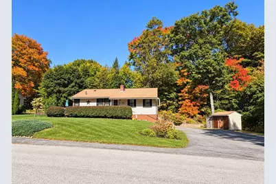 22 Loring St, Auburn, MA 01501 - Photo 3
