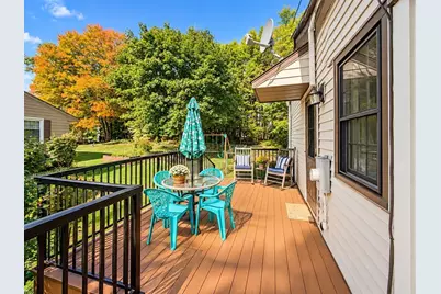 22 Loring St, Auburn, MA 01501 - Photo 5