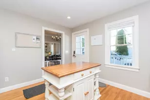 32 Cutter St, Waltham, MA 02453 - Photo 3