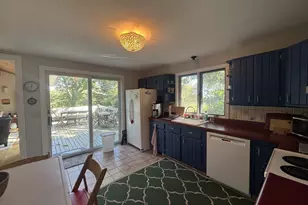 127A Brayton Point Rd, Westport, MA 02790 - Photo 9