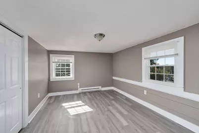27 Holten St, Danvers, MA 01923 - Photo 9