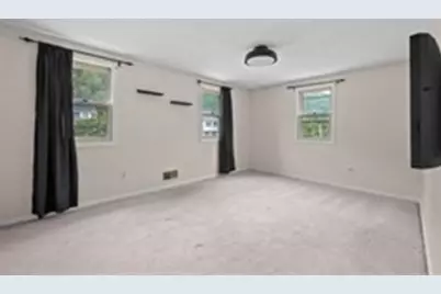 324 Wildwood Ave, Worcester, MA 01603 - Photo 15