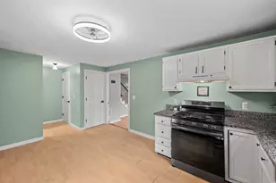 324 Wildwood Ave, Worcester, MA 01603 - Photo 7