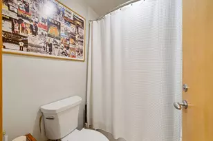 15 Sleeper St, Boston, MA 02210 - Photo 21