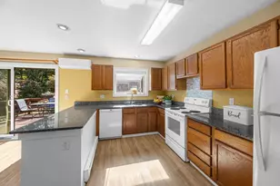 65 Round House Rd, Bourne, MA 02532 - Photo 9