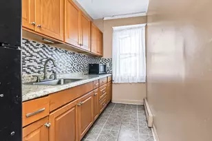 79 Champlain Ave, Lawrence, MA 01841 - Photo 13