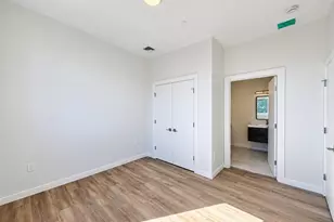 13 Warwick St, Somerville, MA 02143 - Photo 17