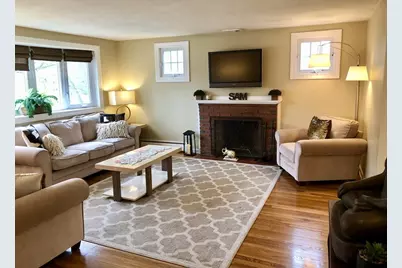 73 Pine St, Natick, MA 01760 - Photo 3