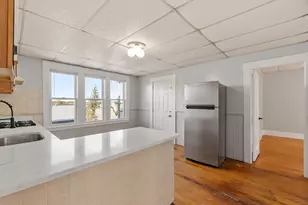 104 School St, Lowell, MA 01854 - Photo 11