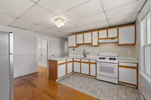 104 School St, Lowell, MA 01854 - Photo 13