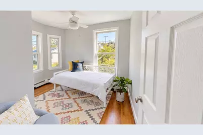 836 Canterbury St, Boston, MA 02131 - Photo 15