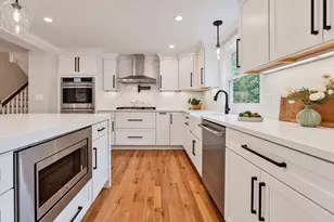 5 Townsend Rd, Lynnfield, MA 01940 - Photo 5