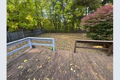 12 Lawton St, Springfield, MA 01109 - Photo 3