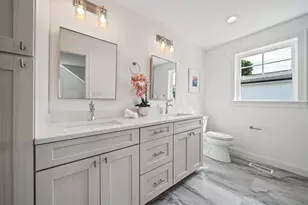 61 Gale St, Waltham, MA 02453 - Photo 17