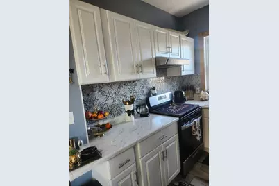 4-6 Briggs Ct, New Bedford, MA 02740 - Photo 5