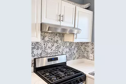 4-6 Briggs Ct, New Bedford, MA 02740 - Photo 7