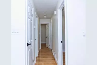 32 Turnpike St, North Andover, MA 01845 - Photo 17