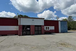 424 Nash Rd, New Bedford, MA 02746 - Photo 1