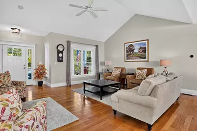 87 North St, Grafton, MA 01519 - Photo 11