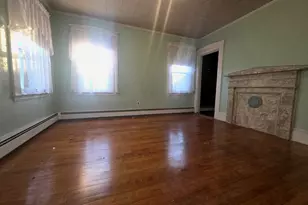 4 Upham St, Salem, MA 01970 - Photo 7